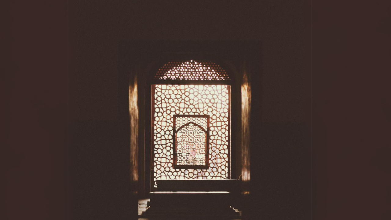 stained-glass-light-art